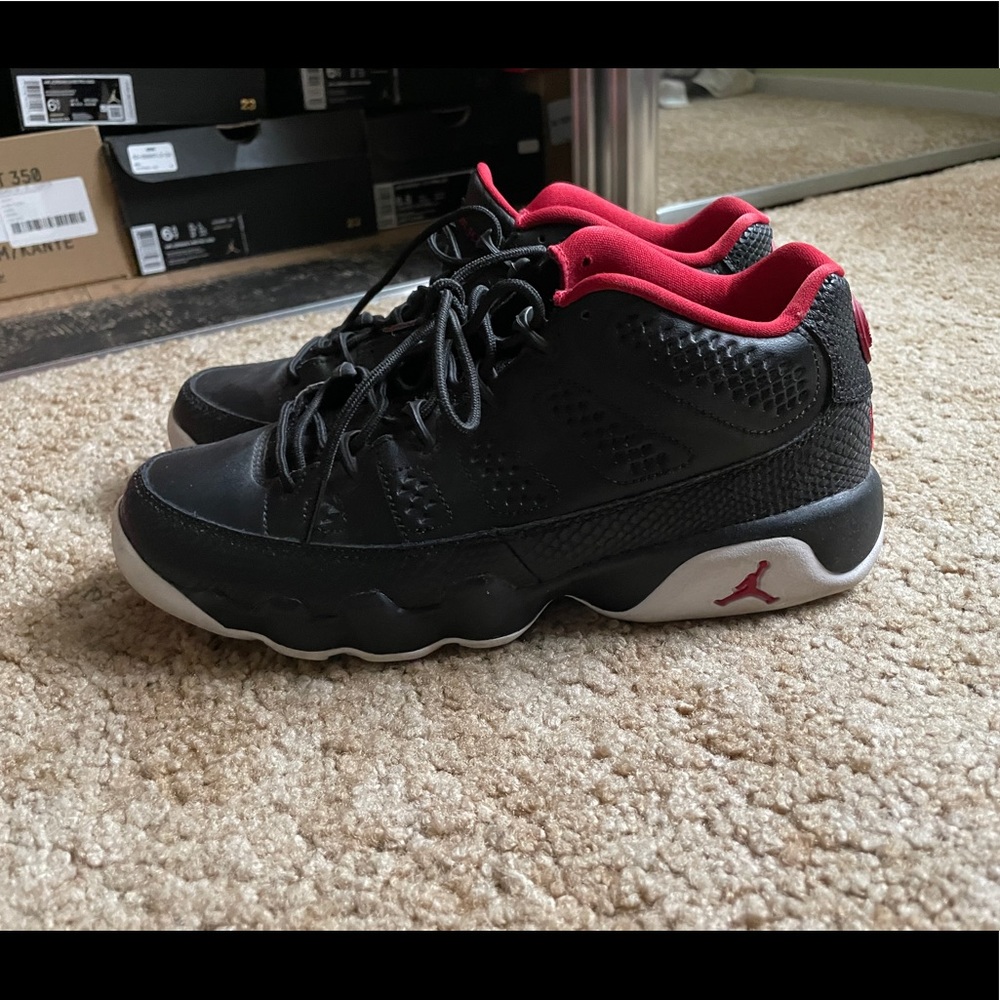 NIKE AIR JORDAN 9 RETRO LOW BLACK-GYM RED-WHITE - Picture 1 of 5